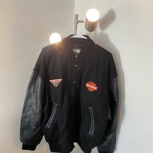 Leather Harley Davidson Burk’s Bay biker jacket.